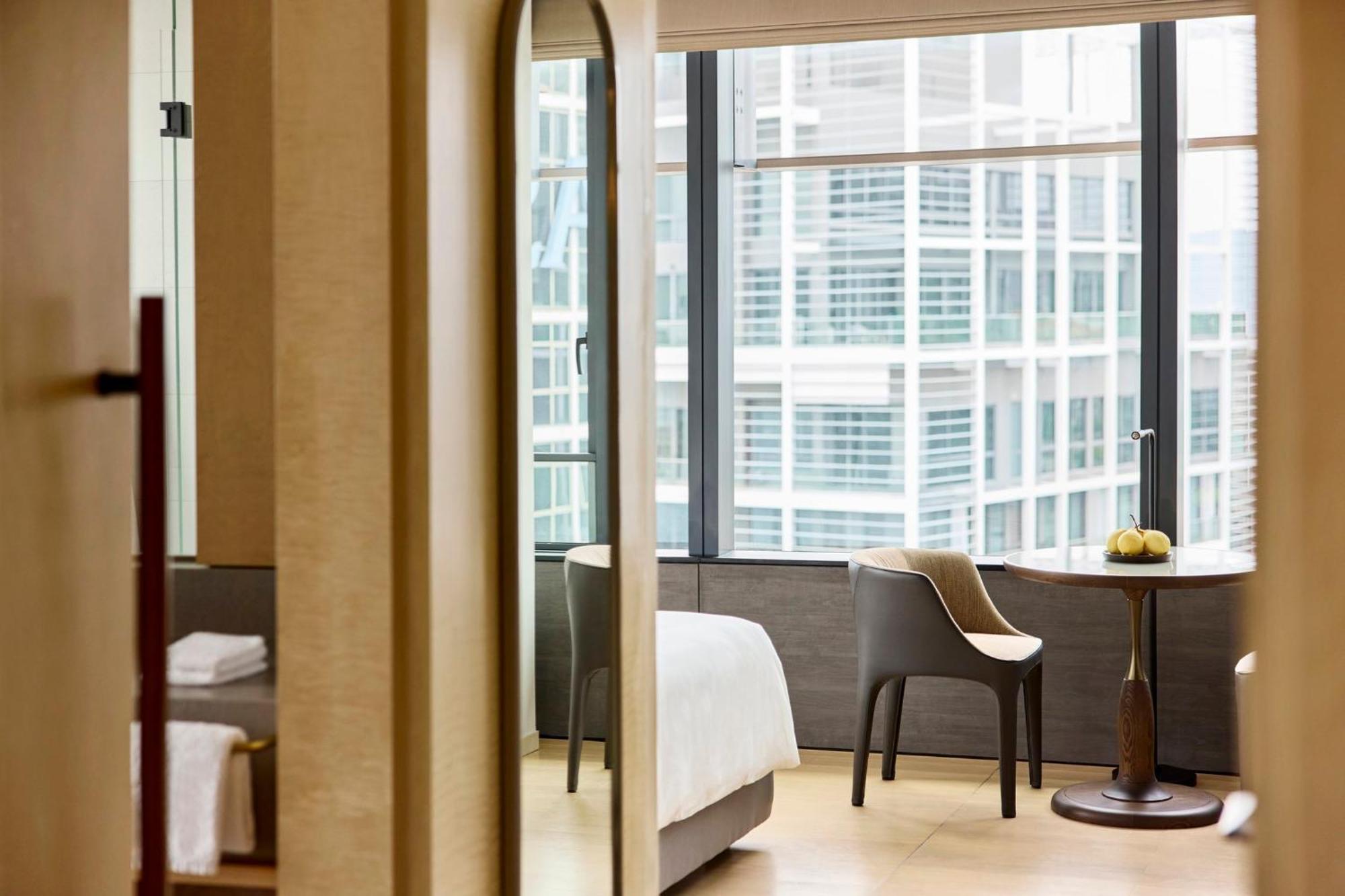 Khách sạn Metropolitan 5*